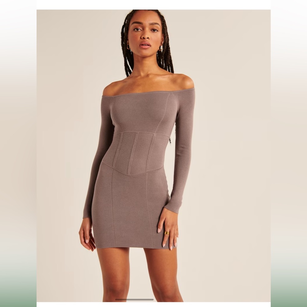 Abercrombie & Fitch Long Sleeve Off-Shoulder Dress - Taupe